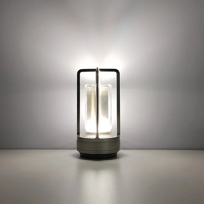 Lucerna – Une Déclaration Subtile avec Lumière Réglable pour Chaque Table