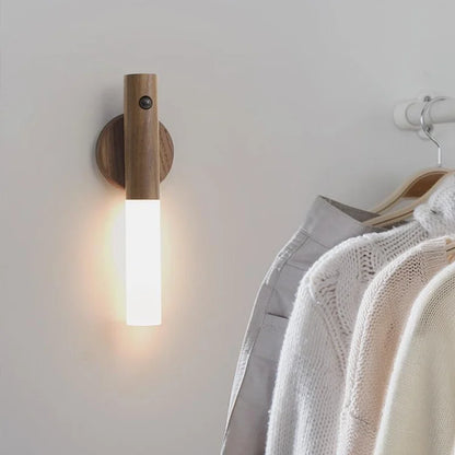 Alba | Draadloze Wandlamp met Warm Houten Design