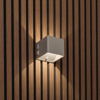 Mila draadloze wandlamp met sensor in wit