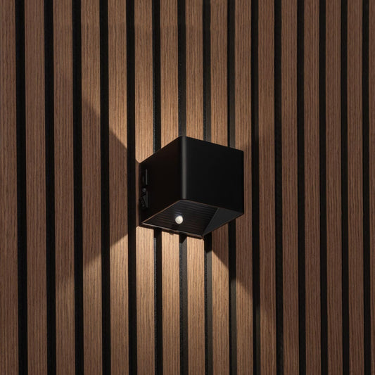 Mila draadloze wandlamp met sensor in zwart